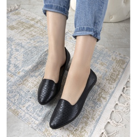 Bailarinas negras con estampado de piel de cocodrilo de Aupra negro 1 Bailarinas negras con estampado de piel de cocodrilo de Aupra negro 1