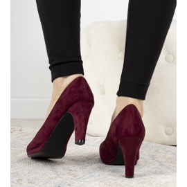 Zapatos de tacón burdeos sobre un pilar de cuero ecológico Sara rojo multicolor 1