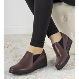 Zapatos brogue burdeos en la cuña Salas rojo 2