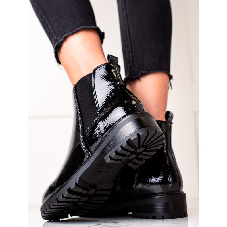 Erynn Botines Chelsea negros lacados 1