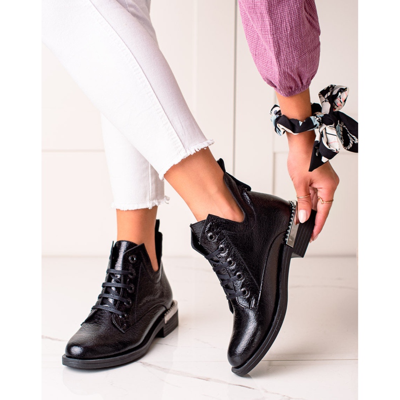 W. Potocki Botas de moda con un Potocki recortado negro 1