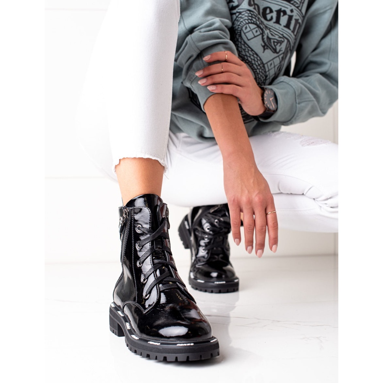 Botas artiker de piel negro 1