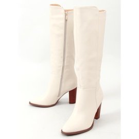 Botas de tacón, color crema UK03P Beige 4