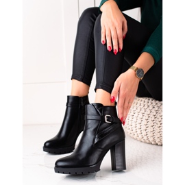 Bestelle Botas negras en un poste alto negro 1