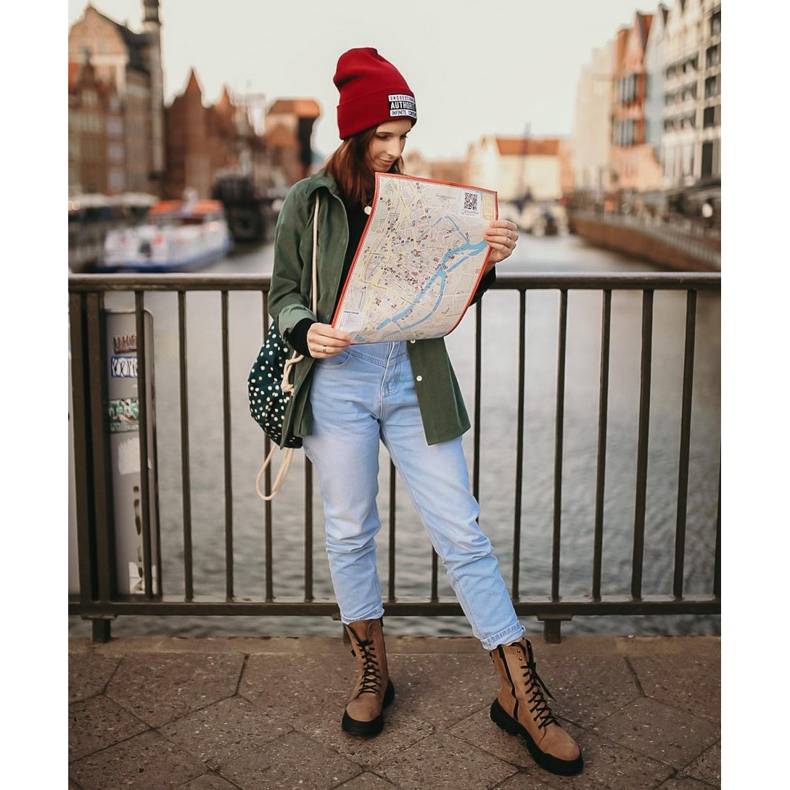 SHELOVET Botas de gamuza en la plataforma marrón 1