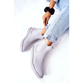 PS1 Botas de lluvia brillantes en la plataforma de la cascada gris 5