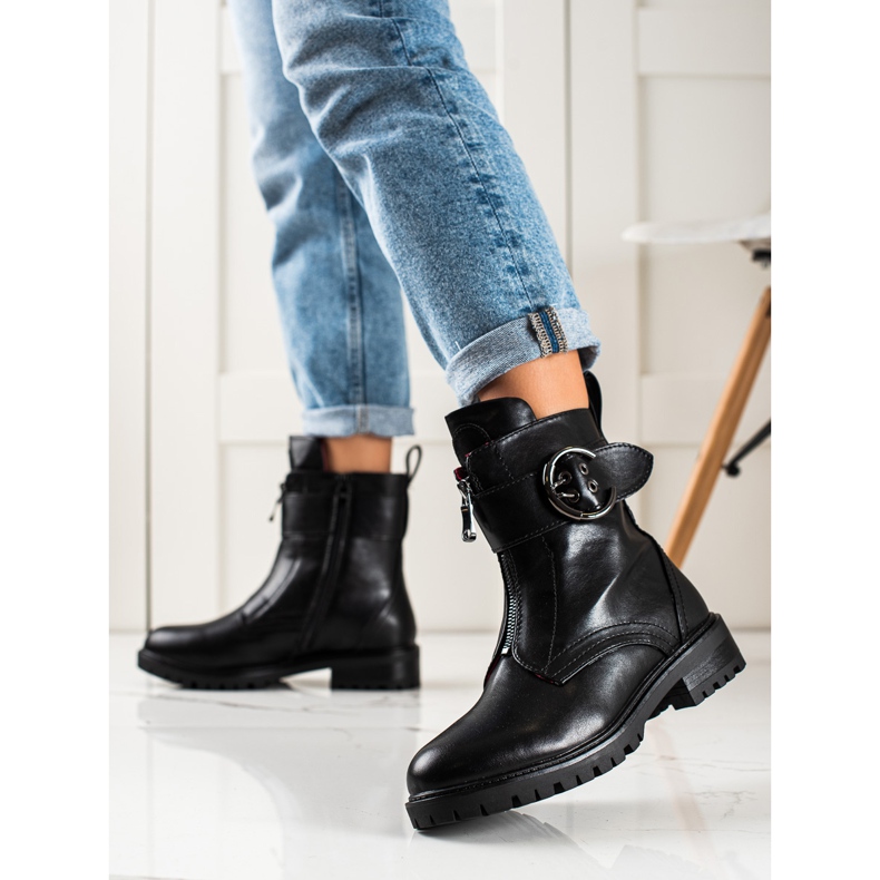 Erynn Trabajadores negros con una hebilla 2 Erynn Trabajadores negros con una hebilla 2