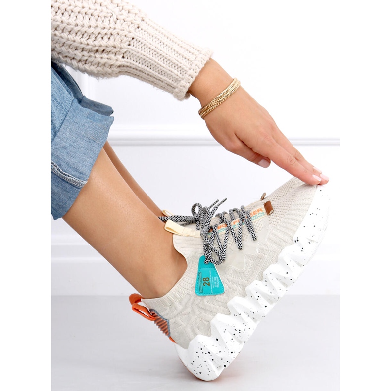 Zapatos deportivos beige NB387 de suela alta beige 1