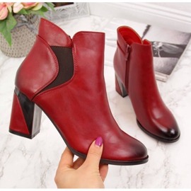 Botas sobre poste decorativo, aislado Jezzi W JEZ251A burdeos negro rojo 3