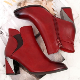 Botas sobre poste decorativo, aislado Jezzi W JEZ251A burdeos negro rojo 16