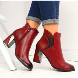 Botas sobre poste decorativo, aislado Jezzi W JEZ251A burdeos negro rojo 18