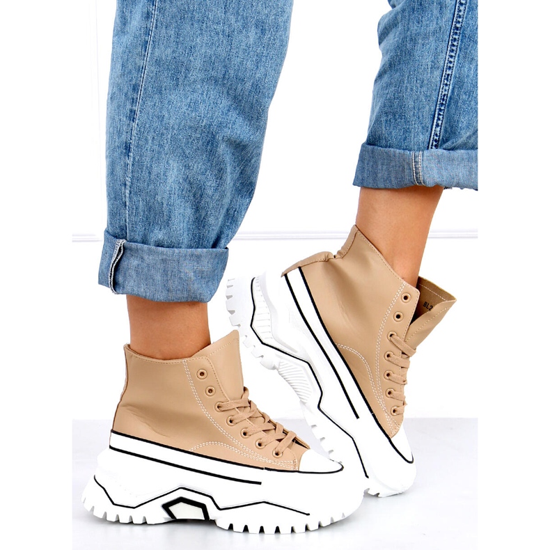 Zapatillas Corbel Khaki de suela alta beige caqui 1 Zapatillas Corbel Khaki de suela alta beige caqui 1