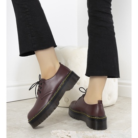 Zapatos brogue granate sobre suela ronde gruesa rojo 3