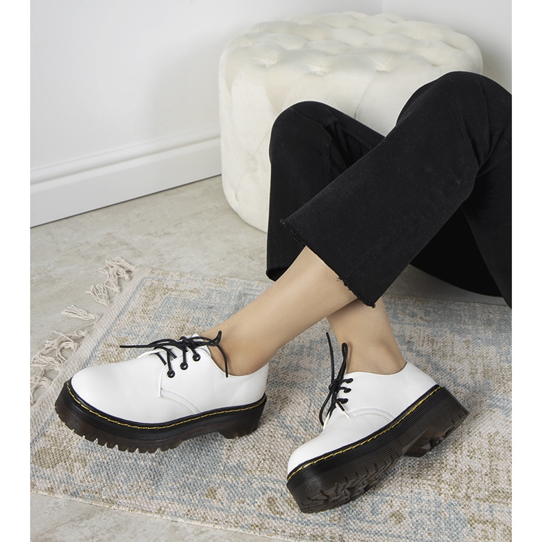 Zapatos blancos sobre suela gruesa Ronde 1