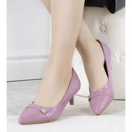 Zapatos morados en el tacón bajo de Molly violeta 2