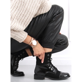 Bota charol Nina Black negro 4