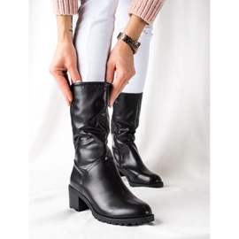 TRENDI Botas cómodas con cuero ecológico negro 1