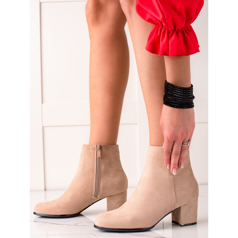 Lovery Botas de Ante Beige 1