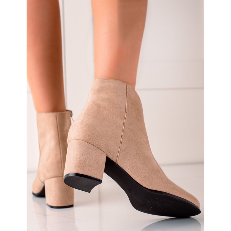Lovery Botas de Ante Beige 2