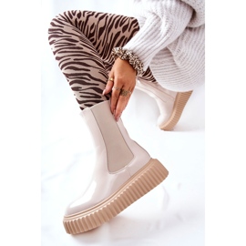 Botas Altas Lacadas Sobre Plataforma Sereia Beige 7