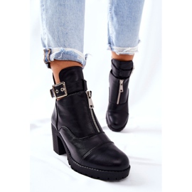 PG1 Botas Clive negras de tacón alto con hebilla negro 1 PG1 Botas Clive negras de tacón alto con hebilla negro 1