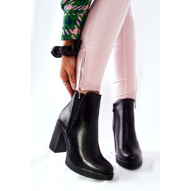 PG1 Botas de cuero en un poste Linari negro 5