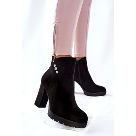 PG1 Botas de ante negro Lagerlla en un poste 5