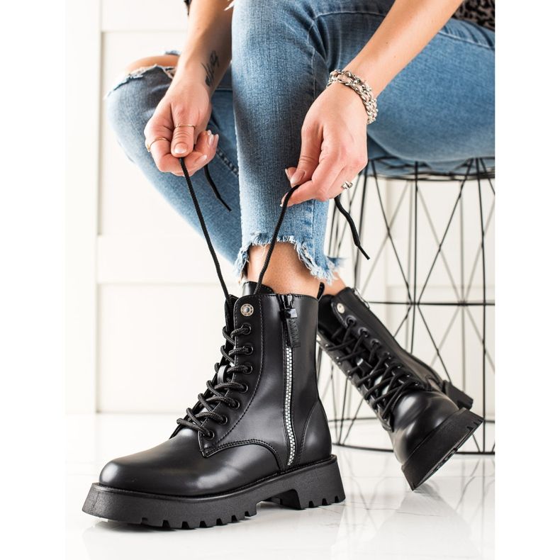 TRENDI Tramperos negros de moda 2