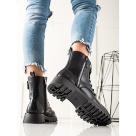 TRENDI Tramperos negros de moda 1 TRENDI Tramperos negros de moda 1