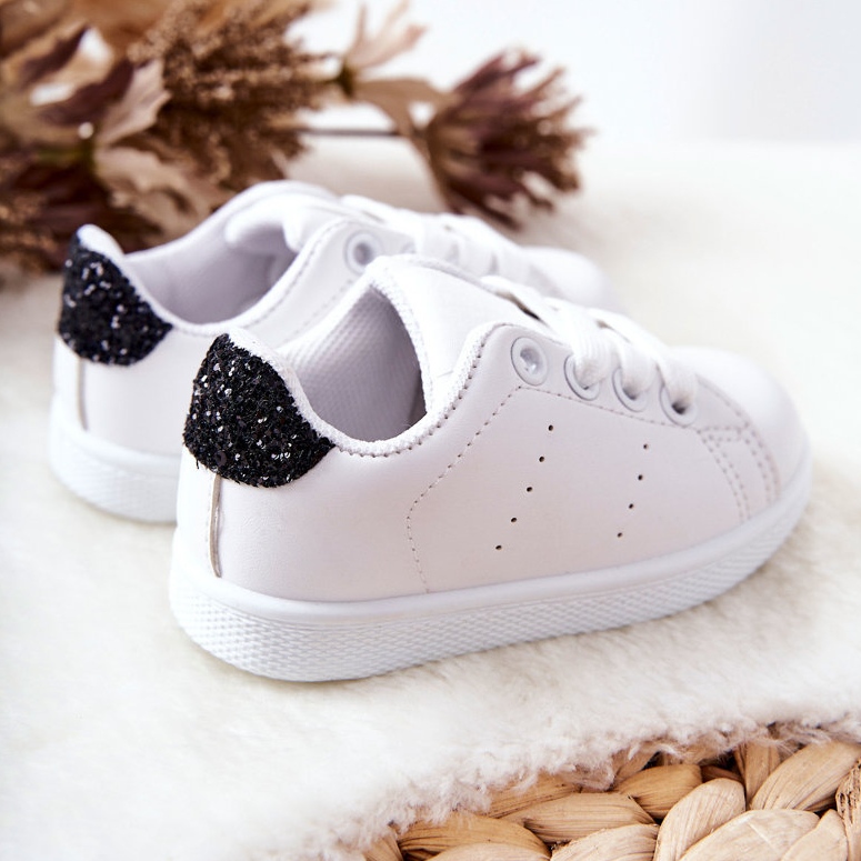 Zapatillas infantiles blancas y negras brillantes blanco 2