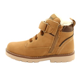 Trabajadores aislados con Fur American Club GC29 / 21 Camel beige marrón amarillo 2