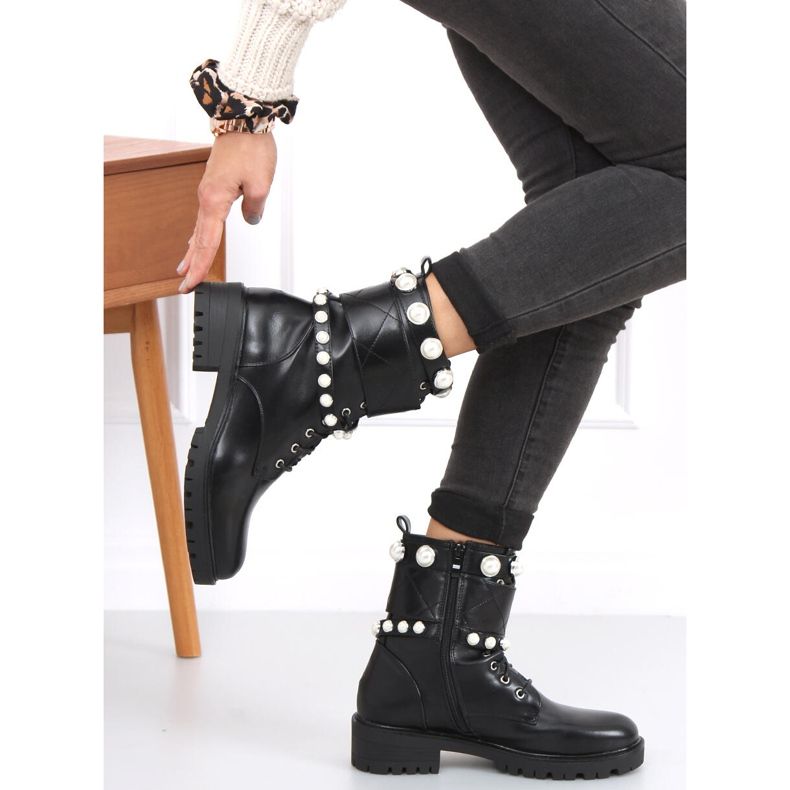 Trabajadores de Gabo Black pearl negro 1