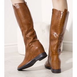 Botas marrones con patrón de piel de cocodrilo Daoust marrón 1