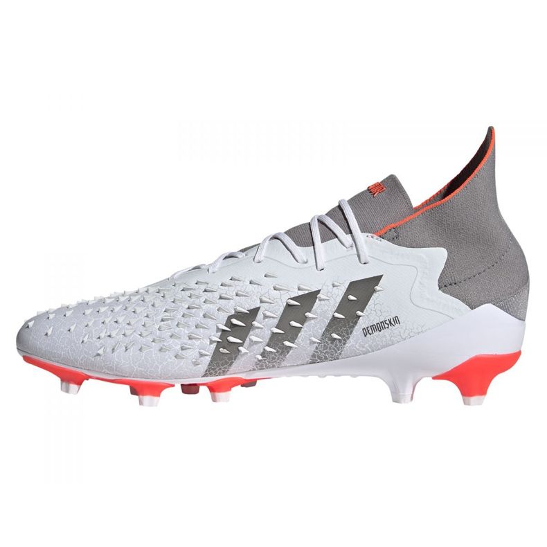 Botas de fútbol adidas Predator Freak.1 Ag M FY6254 gris blanco blanco 1 Botas de fútbol adidas Predator Freak.1 Ag M FY6254 gris blanco blanco 1
