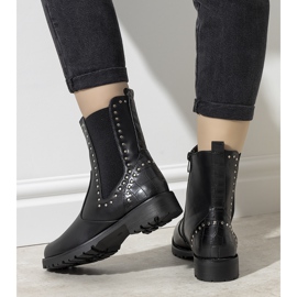 Botines negros decorados con tachuelas Phyllis 2