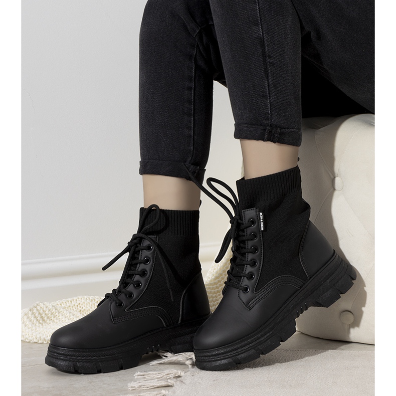 Zapatos negros de mujer de Laurie 1