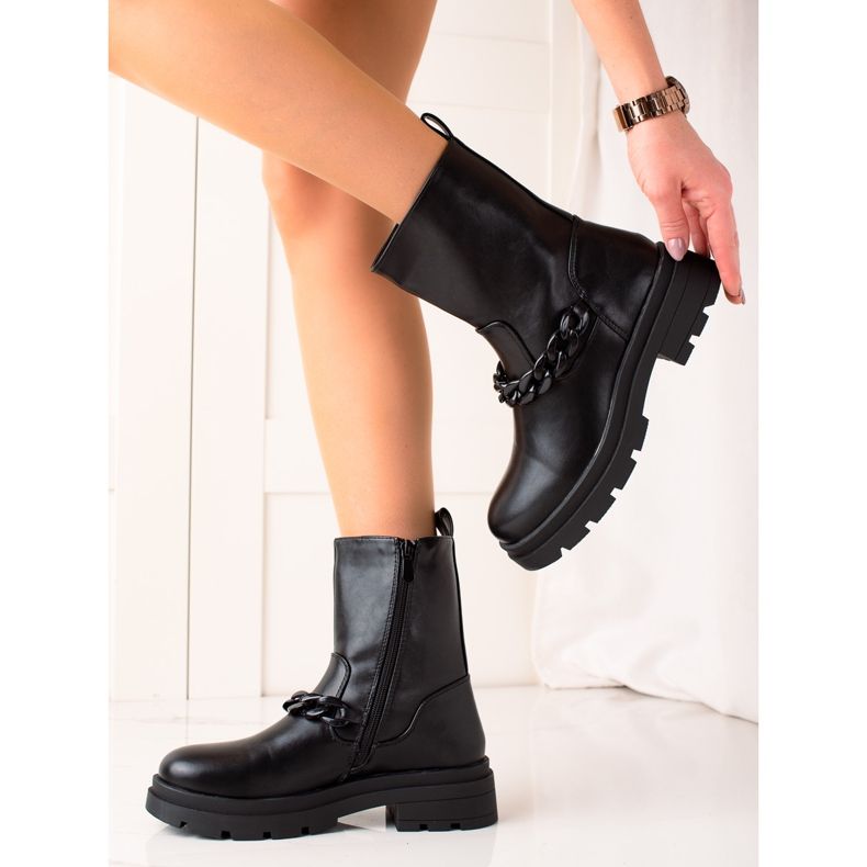 TRENDI Botas de moda en la plataforma negro 1