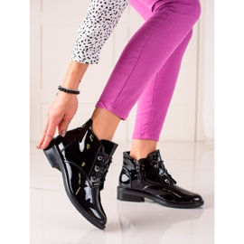 TRENDI Botas Negras Lacadas negro 3