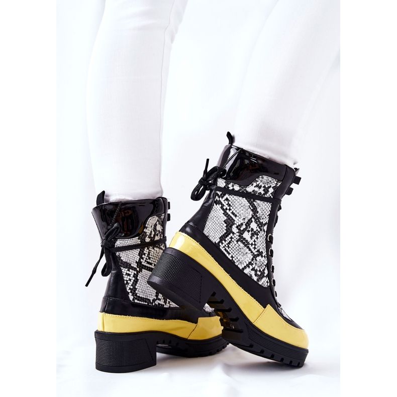 Botas de Piel de Serpiente Meridiah Negra y Amarilla blanco negro amarillo 2