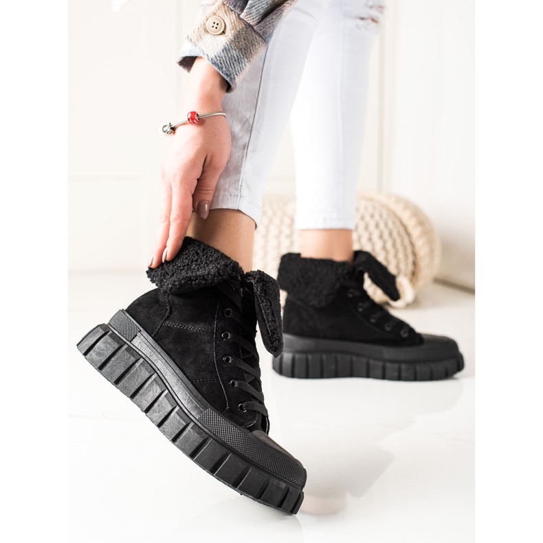 TRENDI Botas, zapatillas de deporte con piel de oveja negro 1