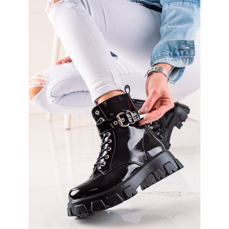 TRENDI Trabajadores Lacados Con Hebilla negro 1