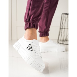 Goodin Zapatillas con cuero ecológico en la plataforma blanco 1