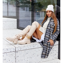 Botas altas con un elemento decorativo de Masha beige 2 Botas altas con un elemento decorativo de Masha beige 2