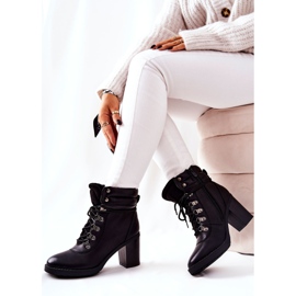 Botas calientes en un poste Charmmis negro 4