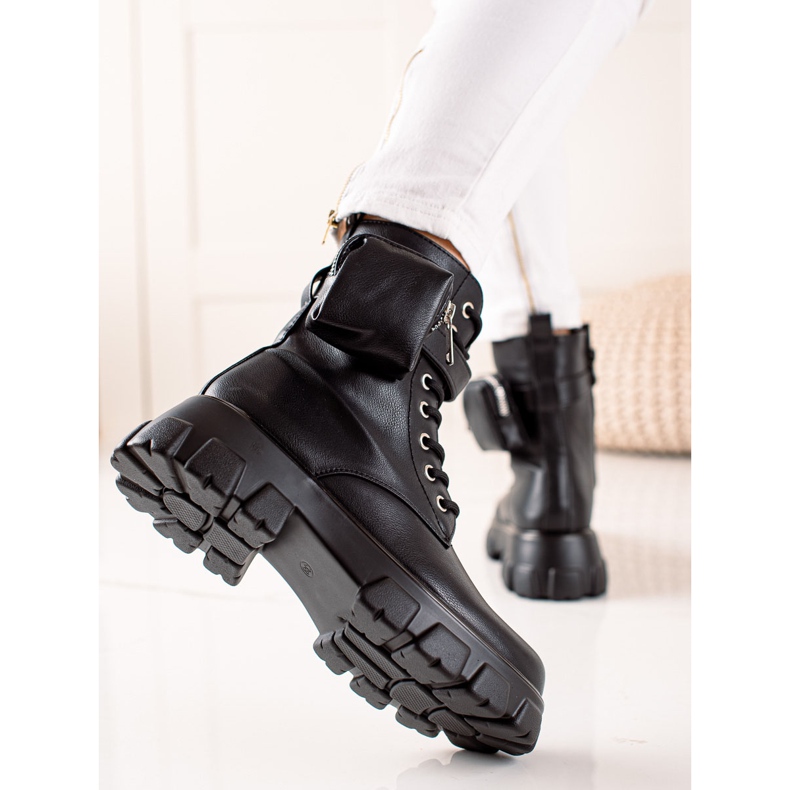 TRENDI Tramperos de moda negro 1