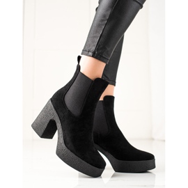Seastar Botas sin cordones en un poste negro 3
