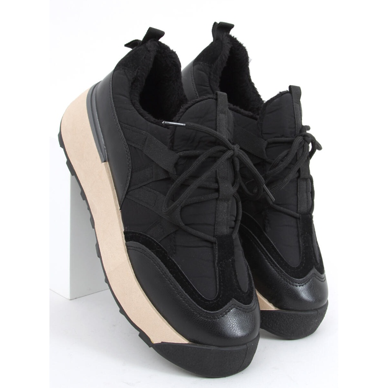 Calzado deportivo Homii Black con aislamiento negro 1 Calzado deportivo Homii Black con aislamiento negro 1