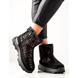 TRENDI Mukluki caliente en la plataforma negro dorado 1