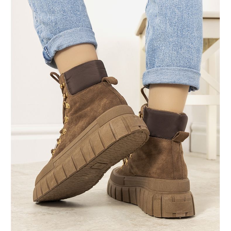 Botas con cordones de mujer con aislamiento marrón de Calabresi 1 Botas con cordones de mujer con aislamiento marrón de Calabresi 1