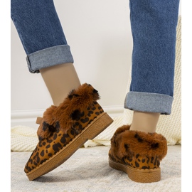 Zapatillas marrones con aislamiento de piel Valle marrón amarillo 2